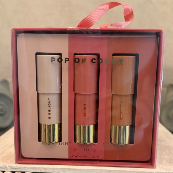 Pop Of Color: Highlight-Blush-Bronzer - Picture 1 of 3